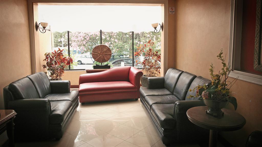 Hotel Florida Ambato Eksteriør bilde